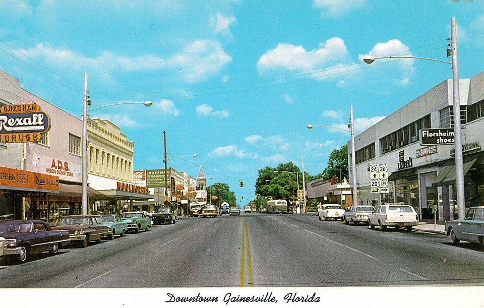 Color postcard of downtown Gainesville in the 1960s
